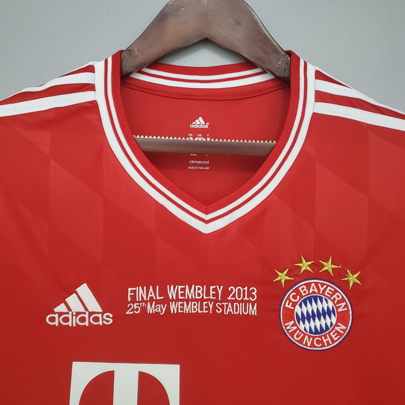 Camisa Retrô Bayern de Munique 2013/14 Home Champions League Edition